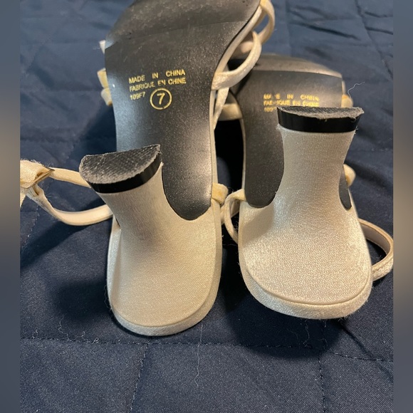 Women’s Penmans shimmering off white strap kitten heel shoes. - Picture 11 of 12